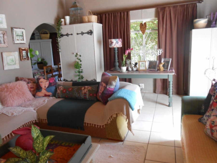 4 Bedroom Property for Sale in Humansdorp Eastern Cape